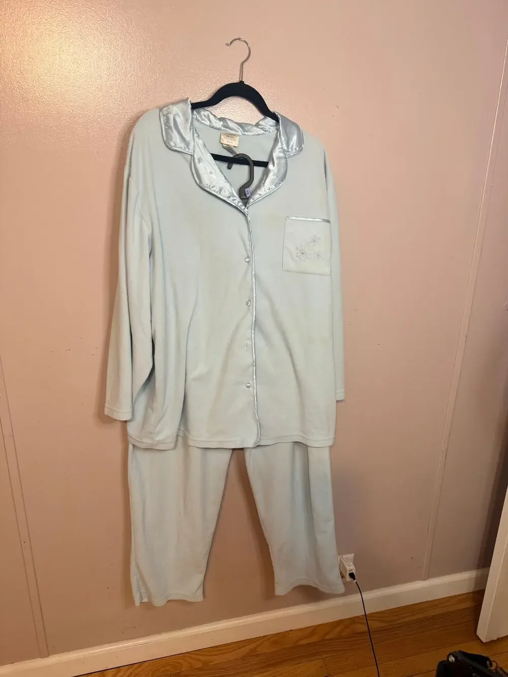 Jasmine Rose light blue long-sleeve pajama set. Satin collar size 2X